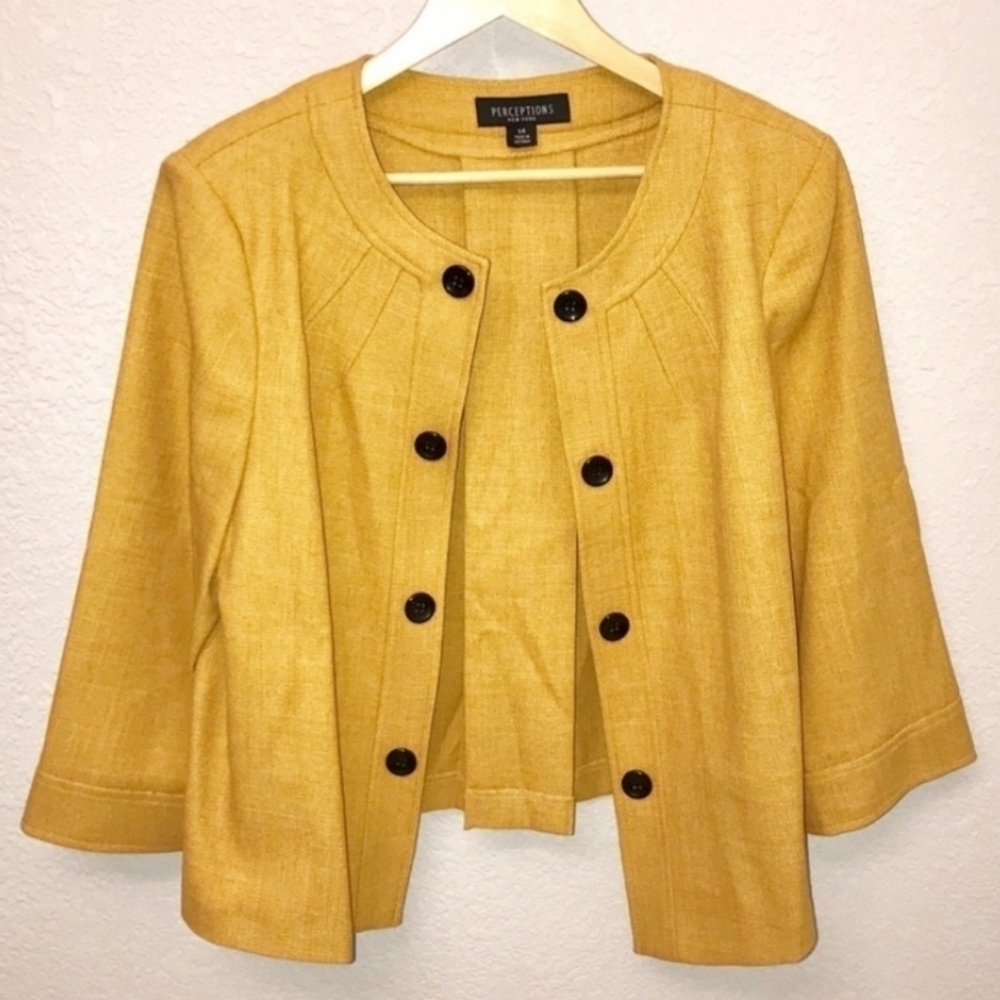 Perceptions Mustard Yellow Cape Blazer Women's 8 Shoulder Pads Button Up EUC